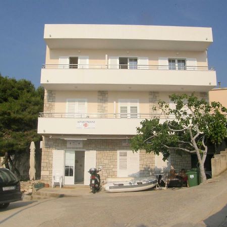 Apartments Brico Primosten Bagian luar foto